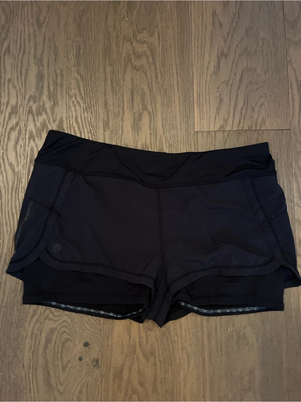 Athleta Women’s Black Layered Running Shorts size L